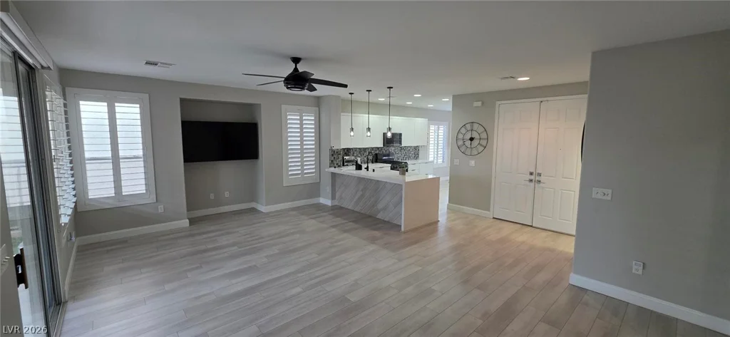 10232 Roma Madre, Las Vegas, NV 89135
