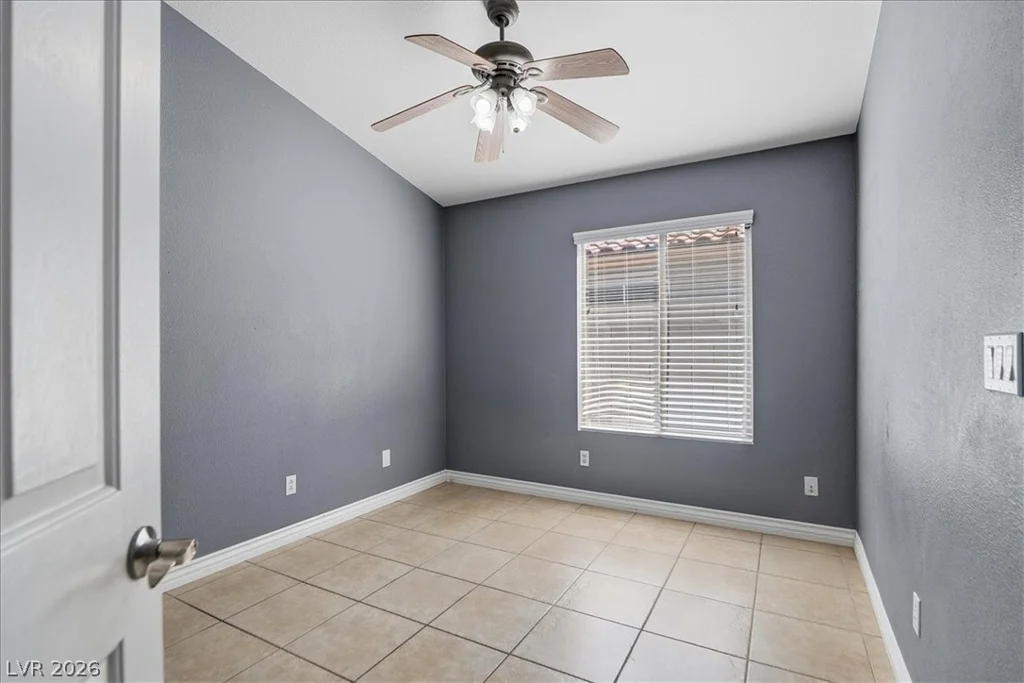 972 Hollandsworth, Las Vegas, NV 89123
