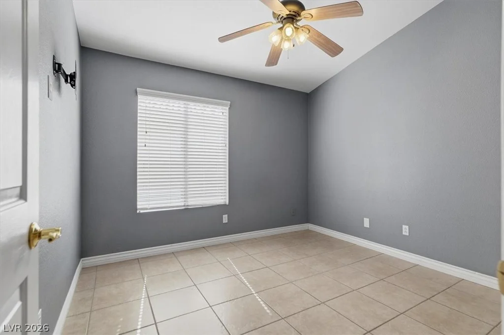 972 Hollandsworth, Las Vegas, NV 89123