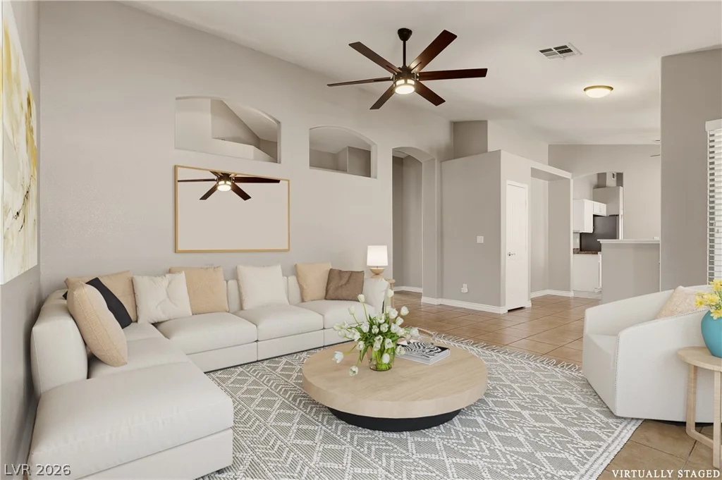 972 Hollandsworth, Las Vegas, NV 89123