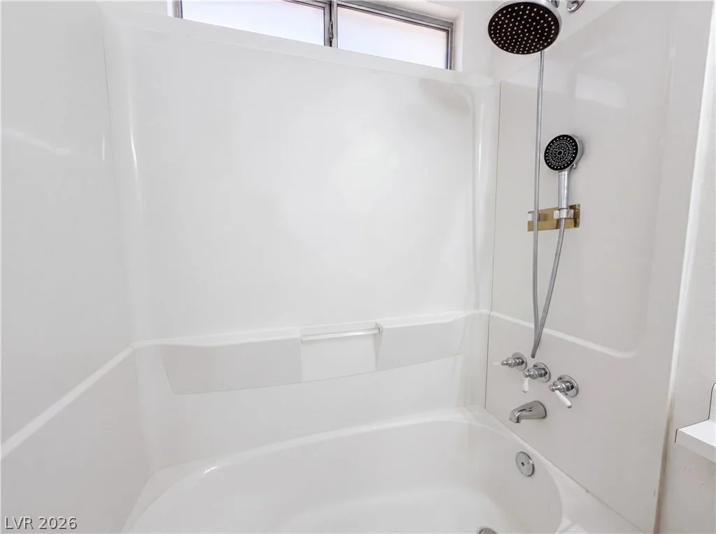 699 Thousand Oaks, Las Vegas, NV 89123