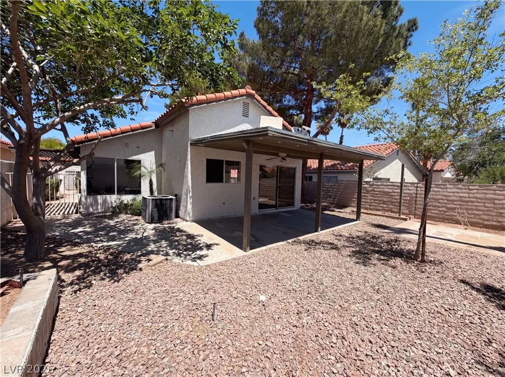 699 Thousand Oaks, Las Vegas, NV 89123