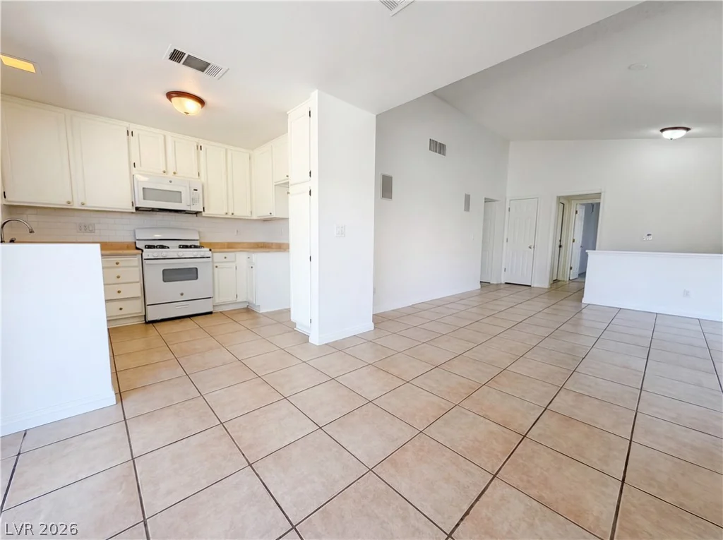 699 Thousand Oaks, Las Vegas, NV 89123