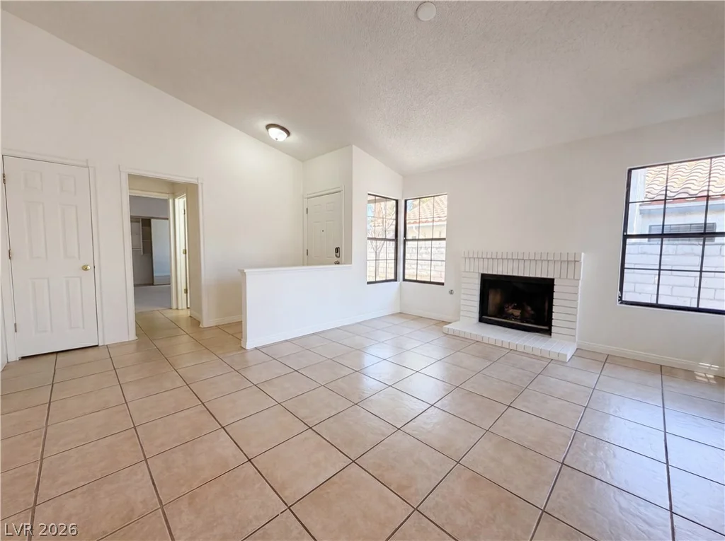 699 Thousand Oaks, Las Vegas, NV 89123