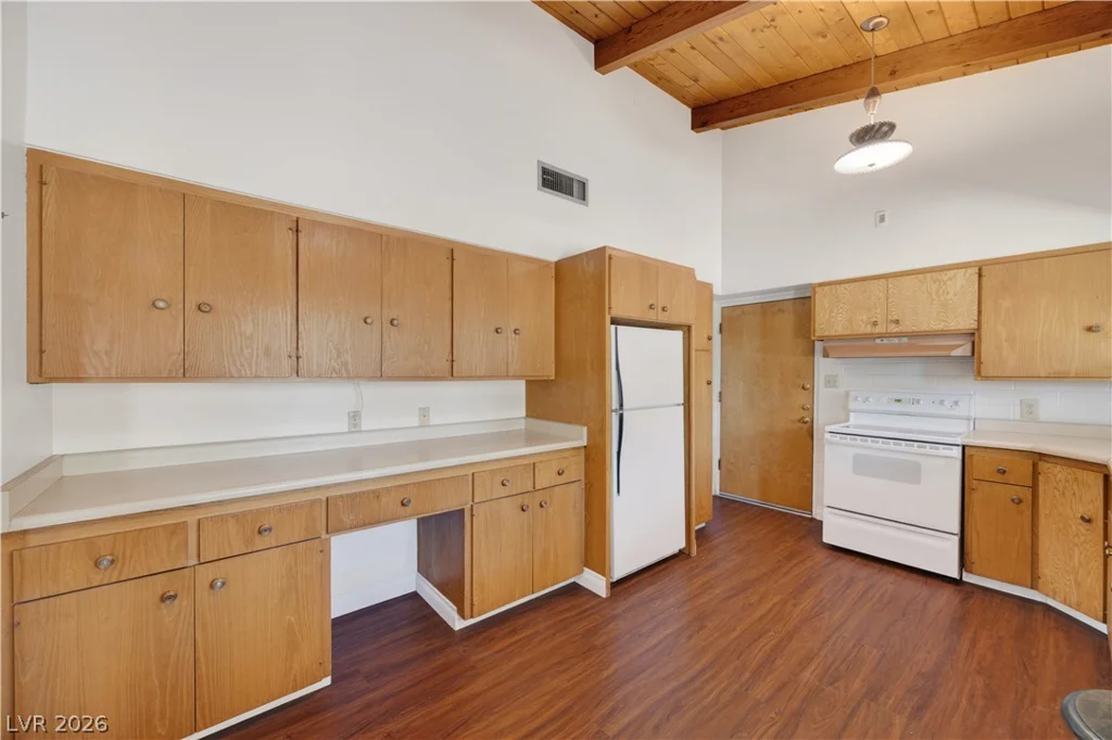 6727 Pecos, Las Vegas, NV 89120