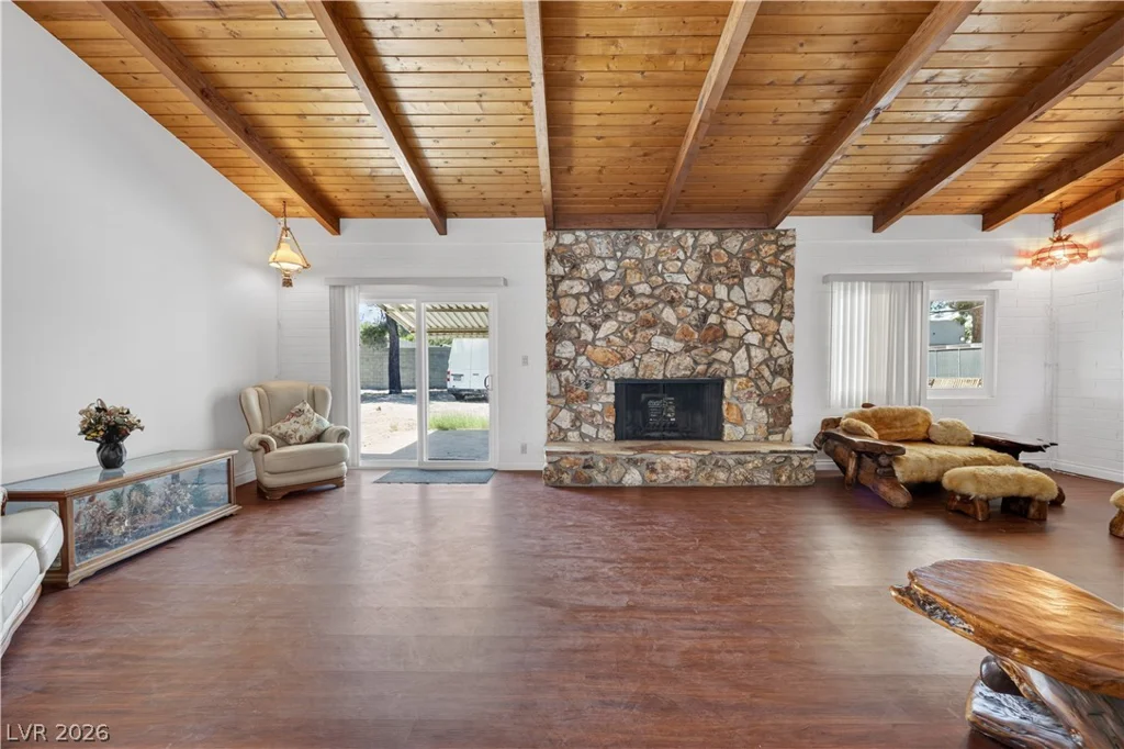 6727 Pecos, Las Vegas, NV 89120