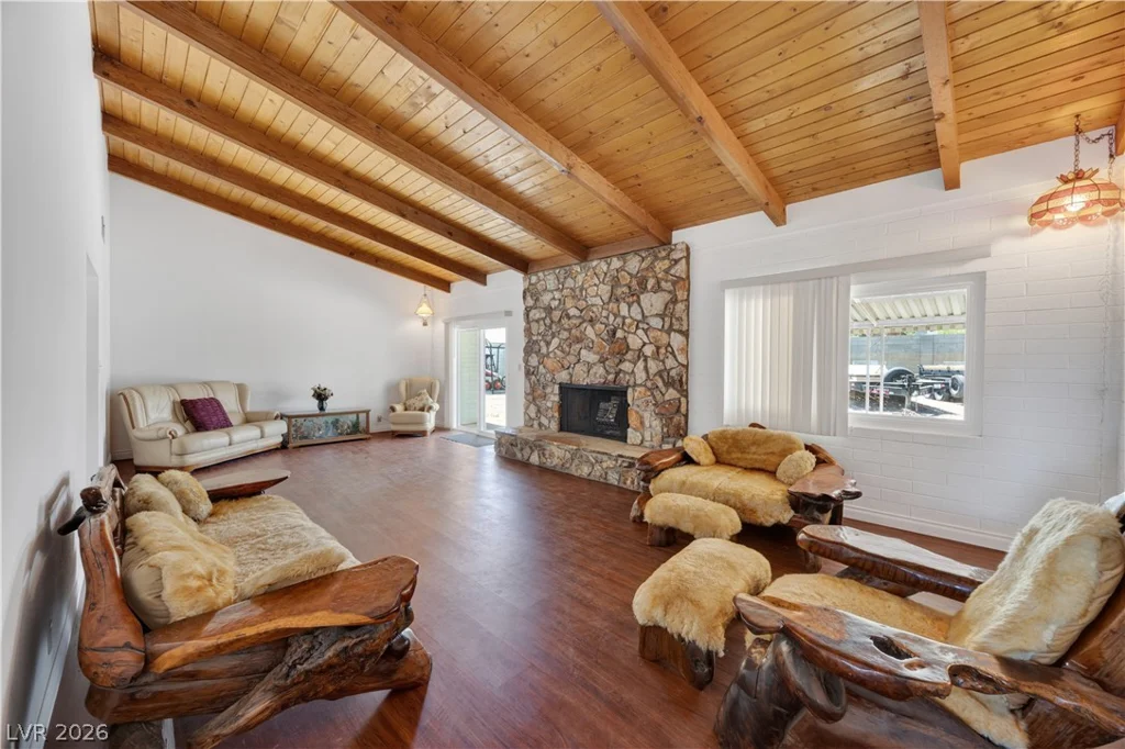 6727 Pecos, Las Vegas, NV 89120