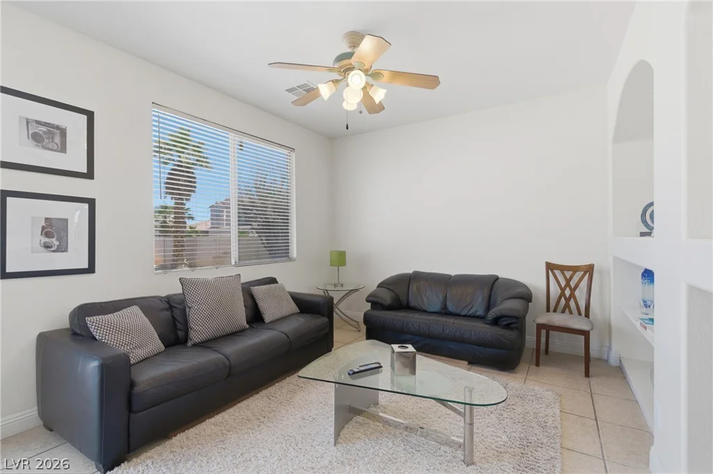 144 Beaver Falls, Las Vegas, NV 89123