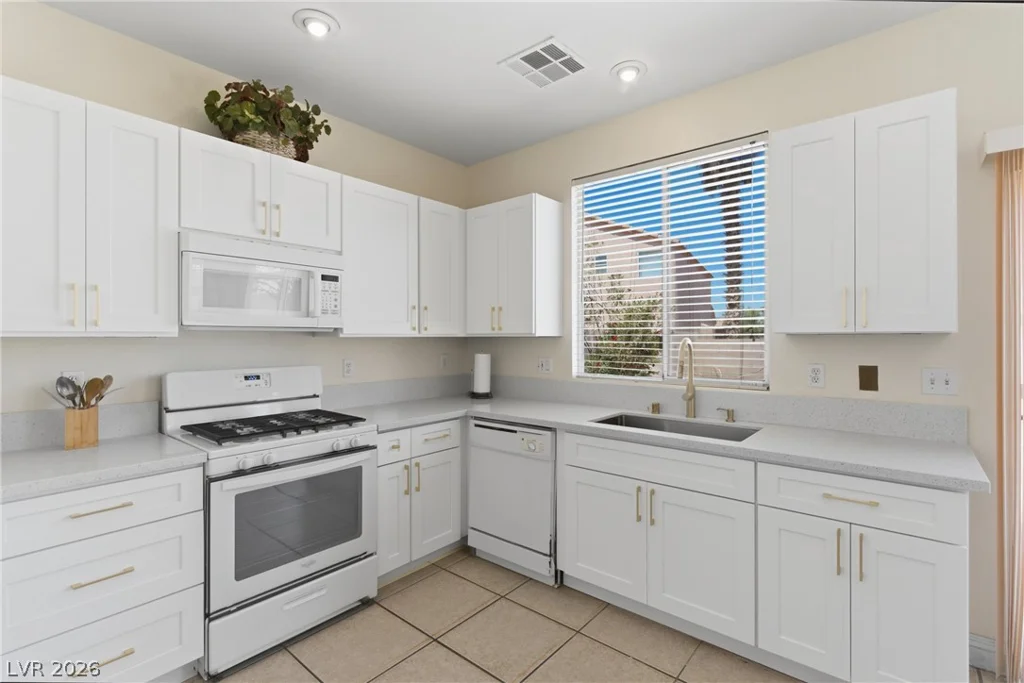 144 Beaver Falls, Las Vegas, NV 89123