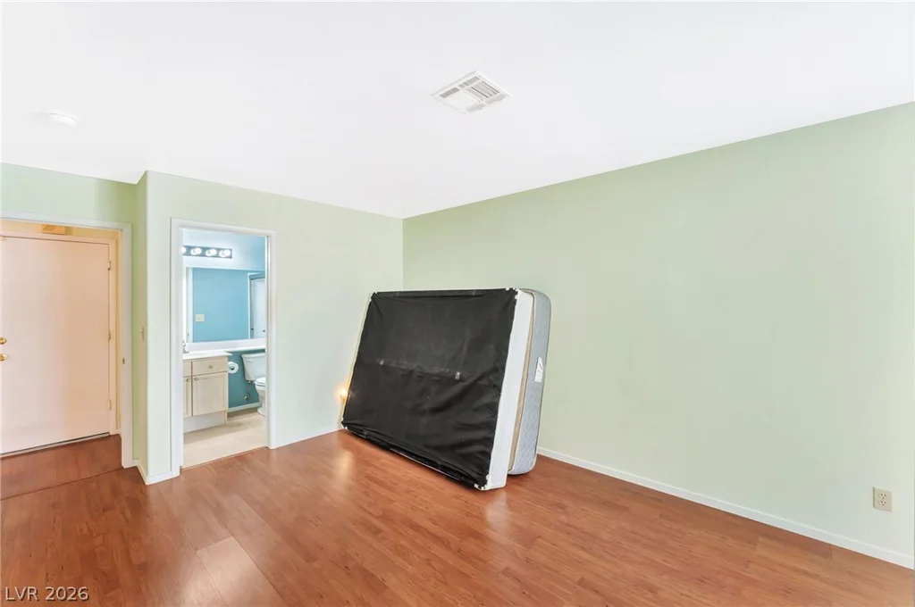 4428 La Madre, North Las Vegas, NV 89031