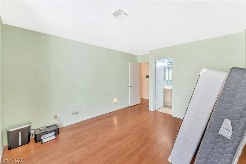 4428 La Madre, North Las Vegas, NV 89031