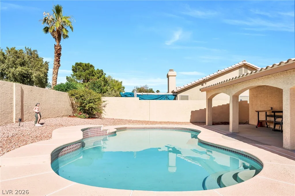 4428 La Madre, North Las Vegas, NV 89031