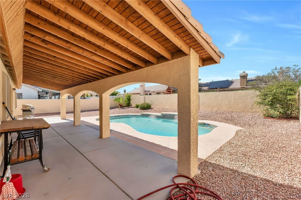 4428 La Madre, North Las Vegas, NV 89031