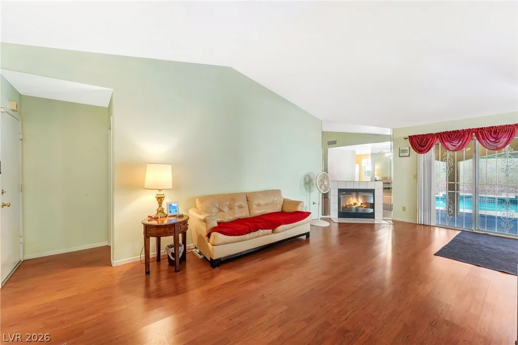 4428 La Madre, North Las Vegas, NV 89031
