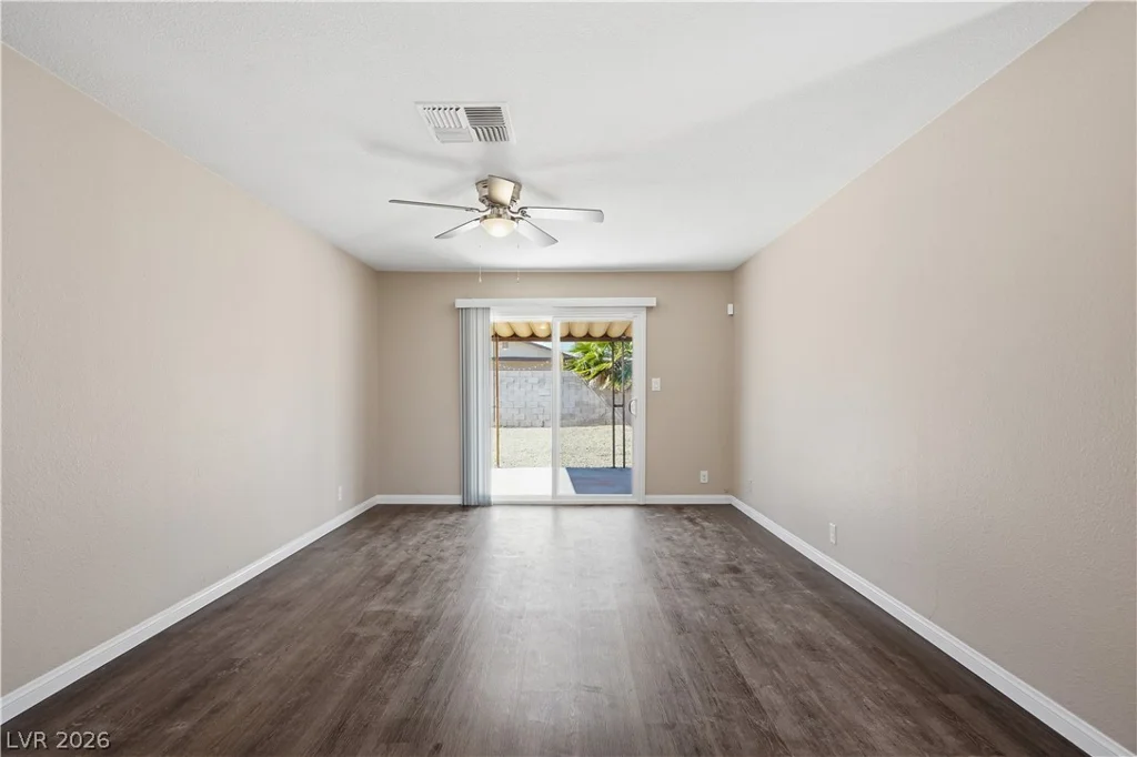5416 Burntwood, Las Vegas, NV 89108