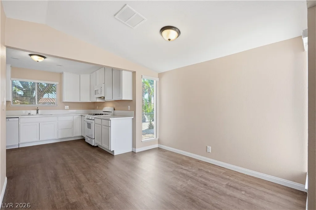 5416 Burntwood, Las Vegas, NV 89108