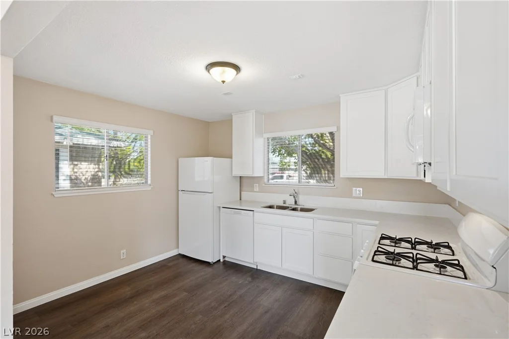 5416 Burntwood, Las Vegas, NV 89108