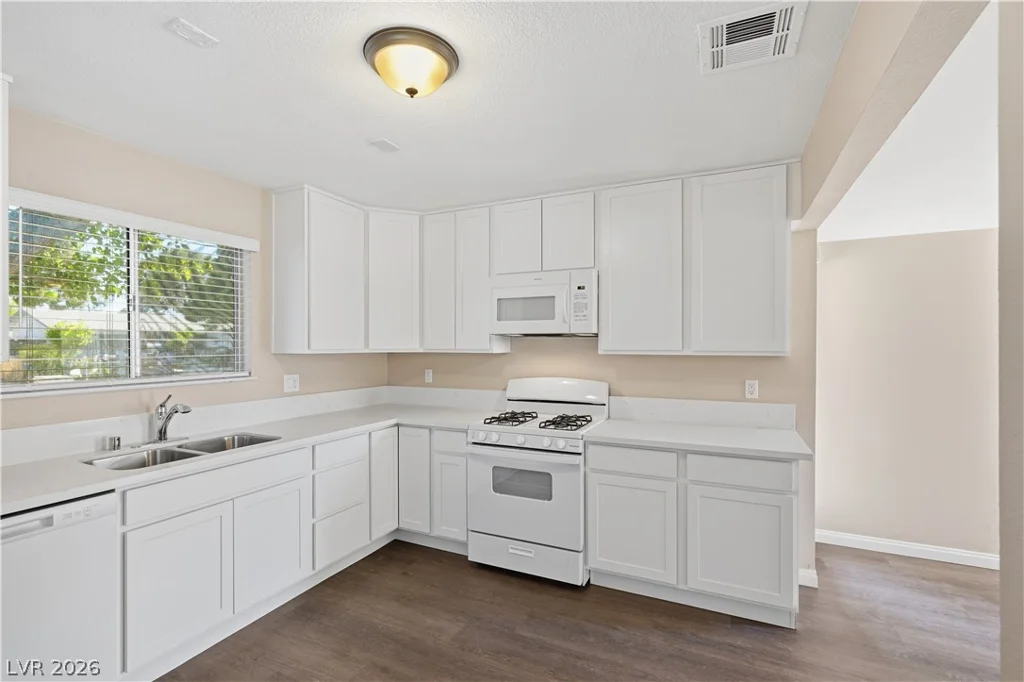5416 Burntwood, Las Vegas, NV 89108