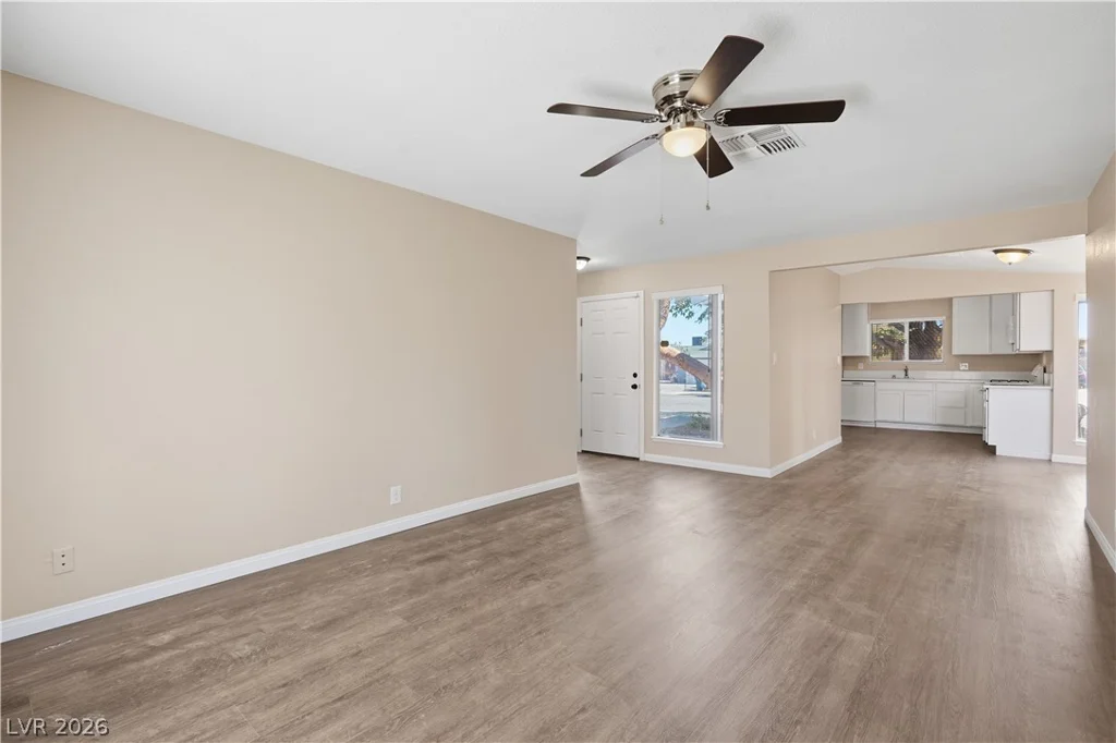 5416 Burntwood, Las Vegas, NV 89108