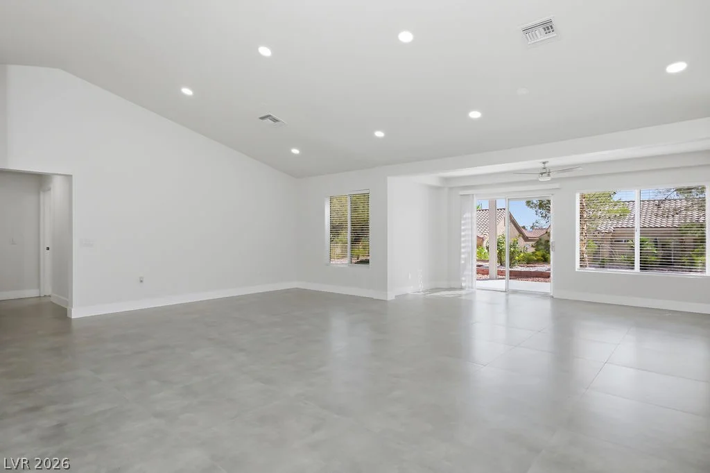 2520 Silverton, Las Vegas, NV 89134