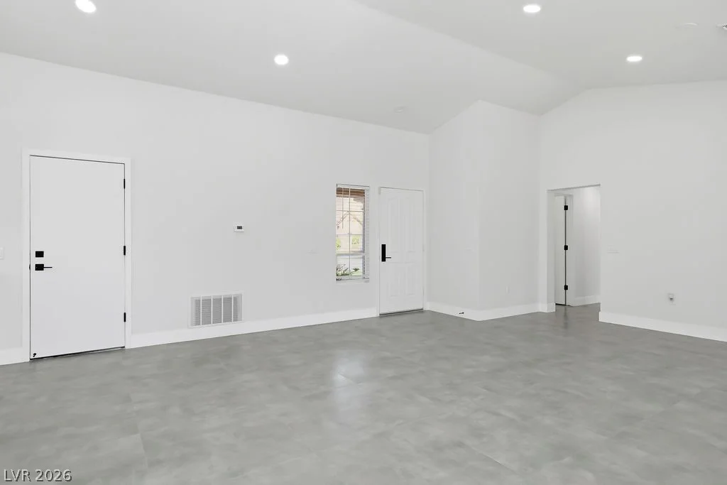 2520 Silverton, Las Vegas, NV 89134