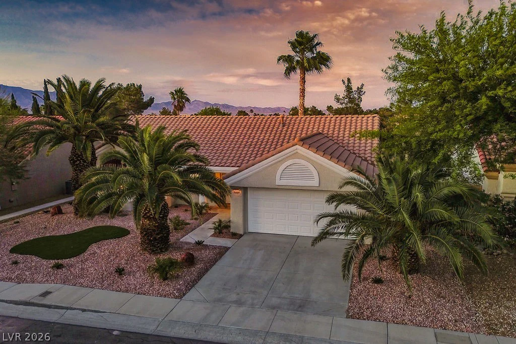 2520 Silverton, Las Vegas, NV 89134