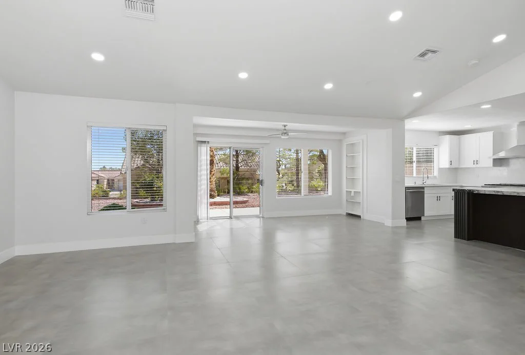 2520 Silverton, Las Vegas, NV 89134