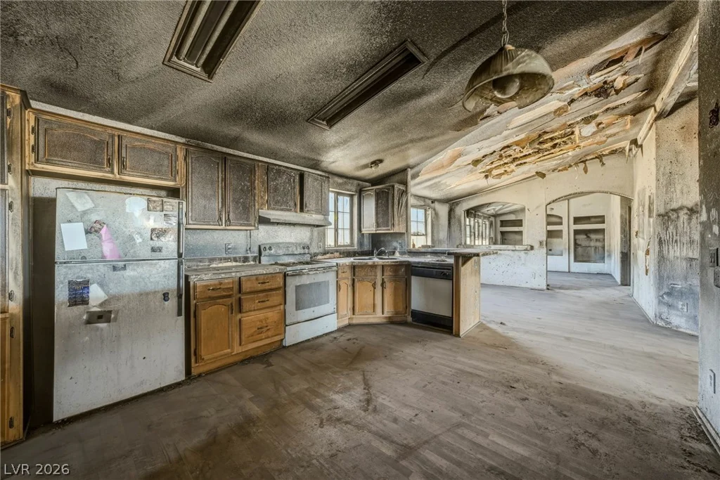 3991 Tahachapi, Pahrump, NV 89048