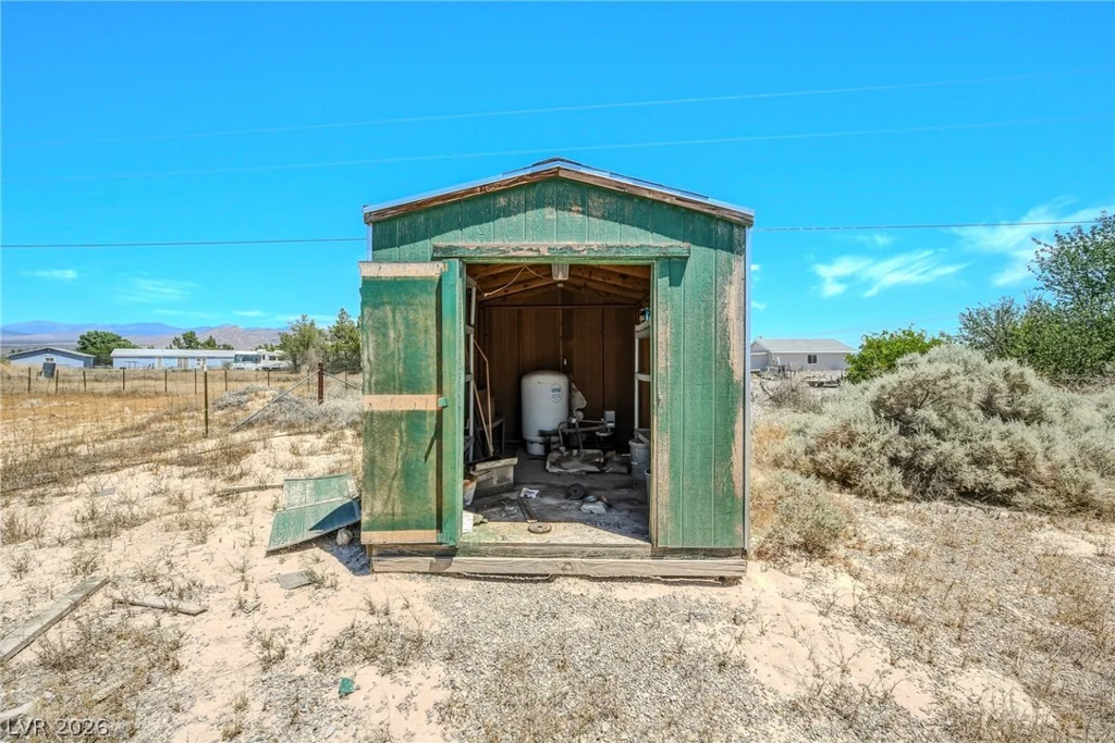 3991 Tahachapi, Pahrump, NV 89048