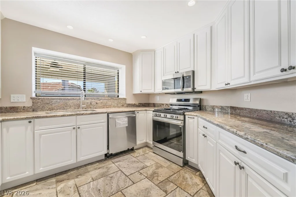 3181 Shadow Bluff, Las Vegas, NV 89120