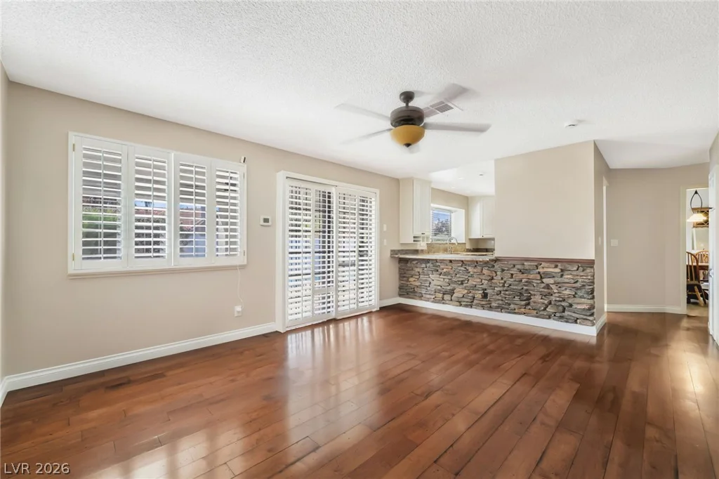 3181 Shadow Bluff, Las Vegas, NV 89120