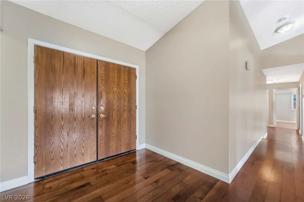 3181 Shadow Bluff, Las Vegas, NV 89120