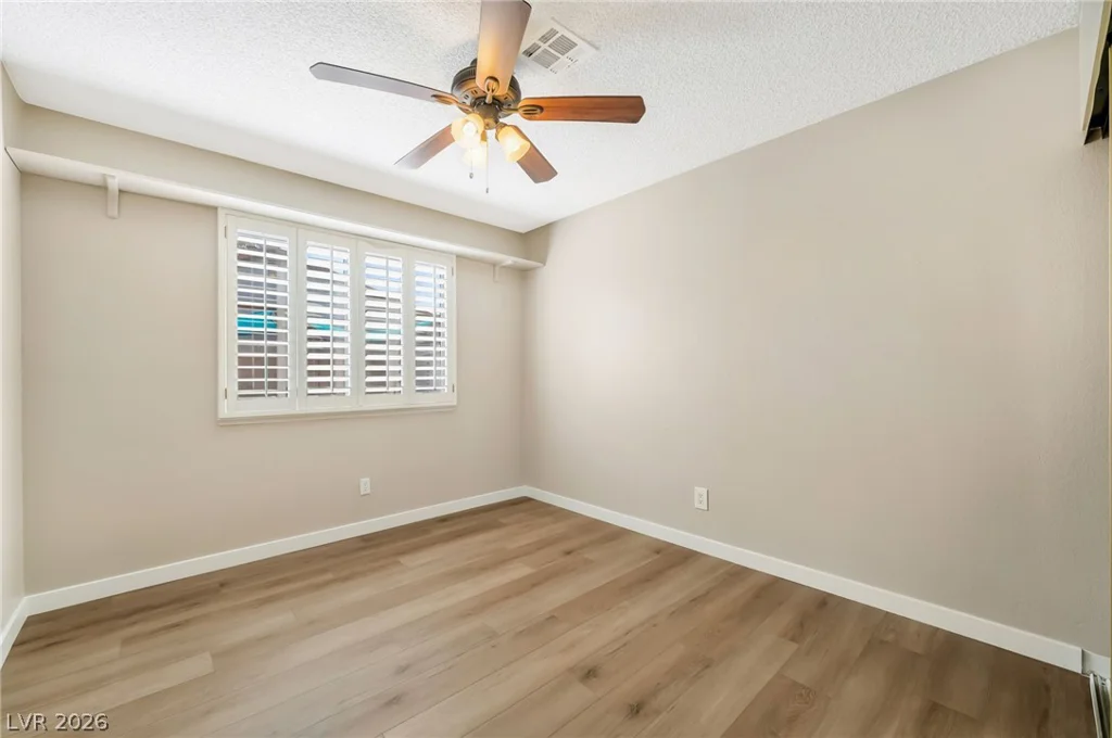 3181 Shadow Bluff, Las Vegas, NV 89120