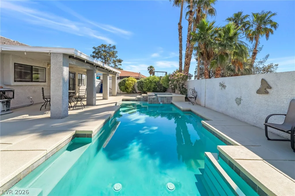 3181 Shadow Bluff, Las Vegas, NV 89120
