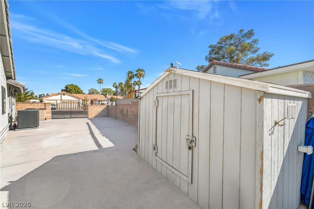 3181 Shadow Bluff, Las Vegas, NV 89120