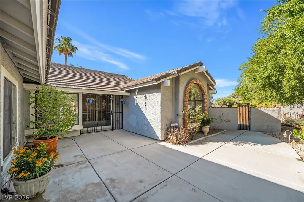 3181 Shadow Bluff, Las Vegas, NV 89120