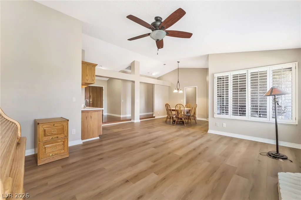 3181 Shadow Bluff, Las Vegas, NV 89120