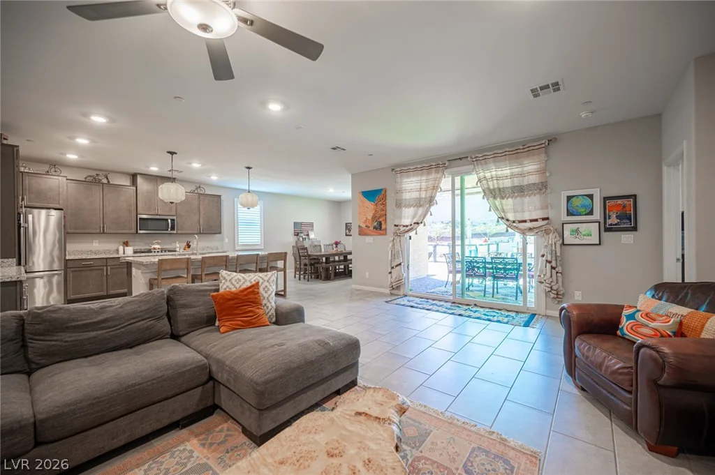 6361 Cascade Peak, Las Vegas, NV 89149
