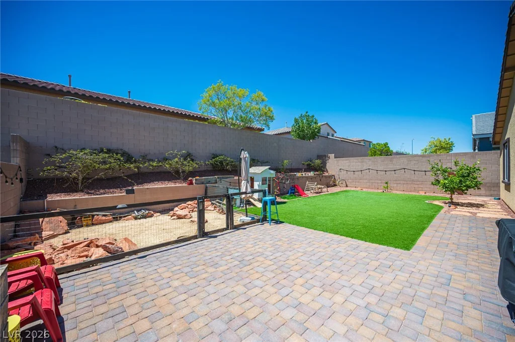 6361 Cascade Peak, Las Vegas, NV 89149