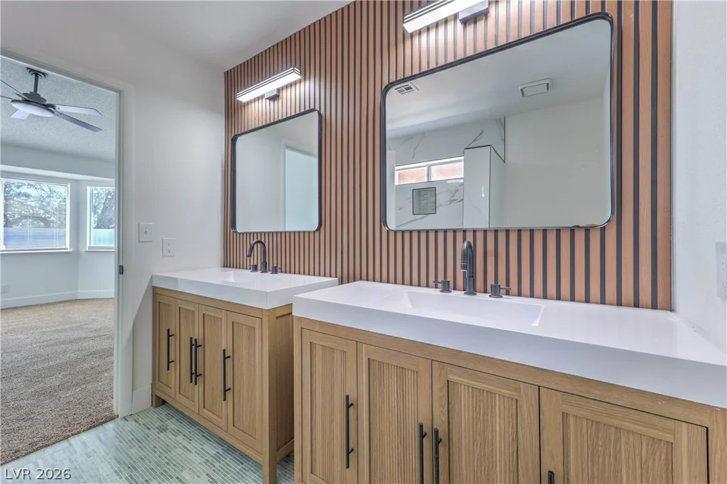 2215 Little River, Las Vegas, NV 89156