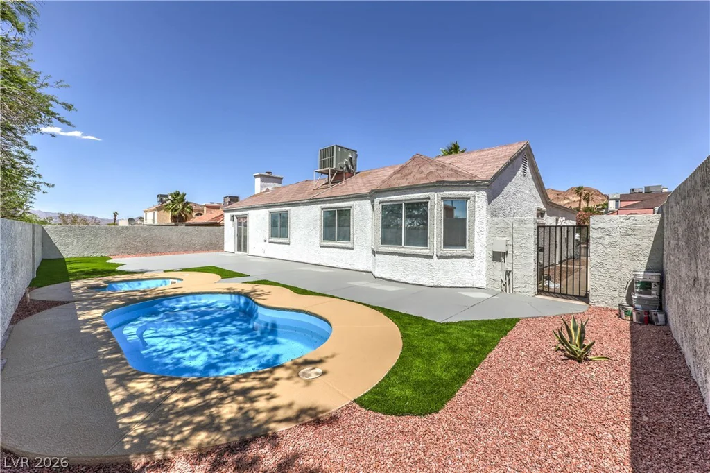 2215 Little River, Las Vegas, NV 89156