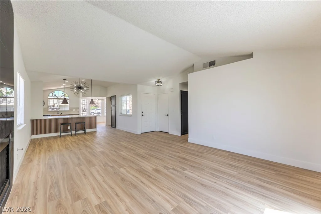 2215 Little River, Las Vegas, NV 89156