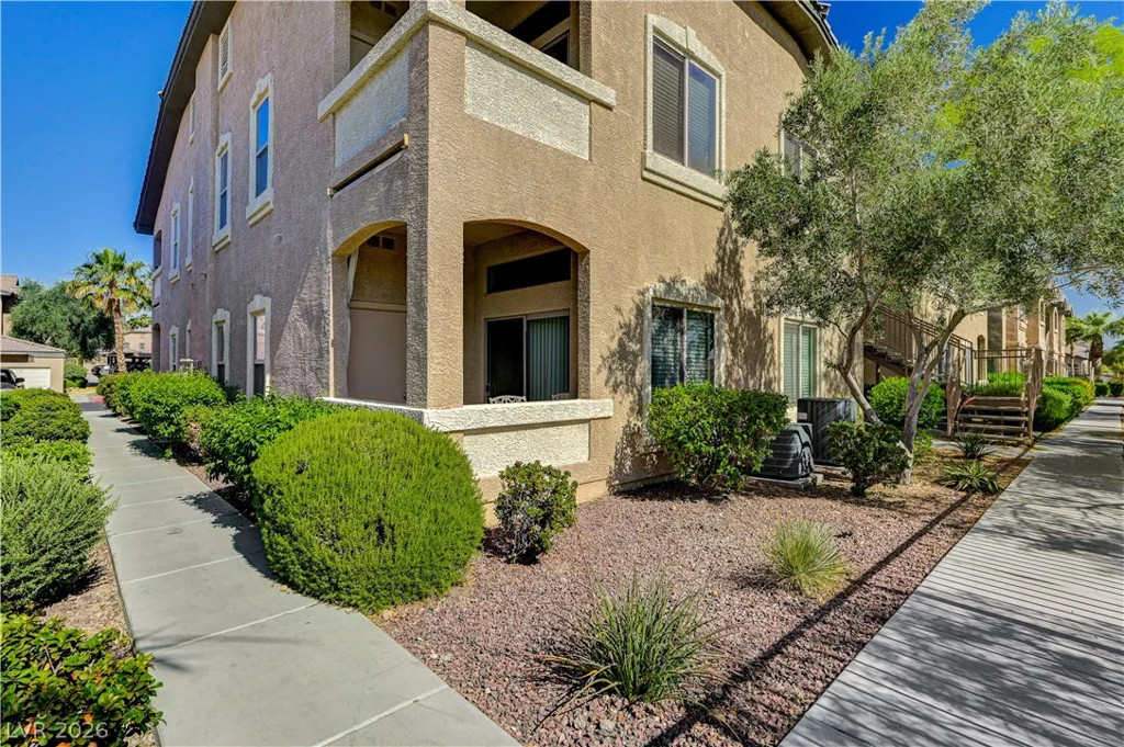 8985 Durango, Las Vegas, NV 89113