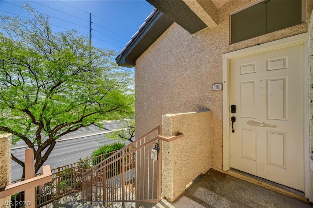 8985 Durango, Las Vegas, NV 89113