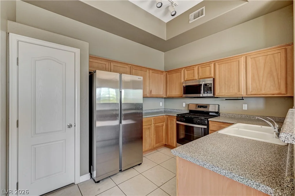 8985 Durango, Las Vegas, NV 89113