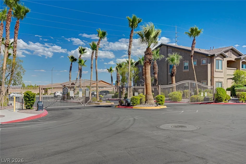 8985 Durango, Las Vegas, NV 89113