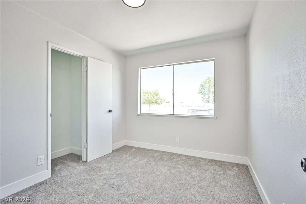 704 Kraemer, Las Vegas, NV 89107