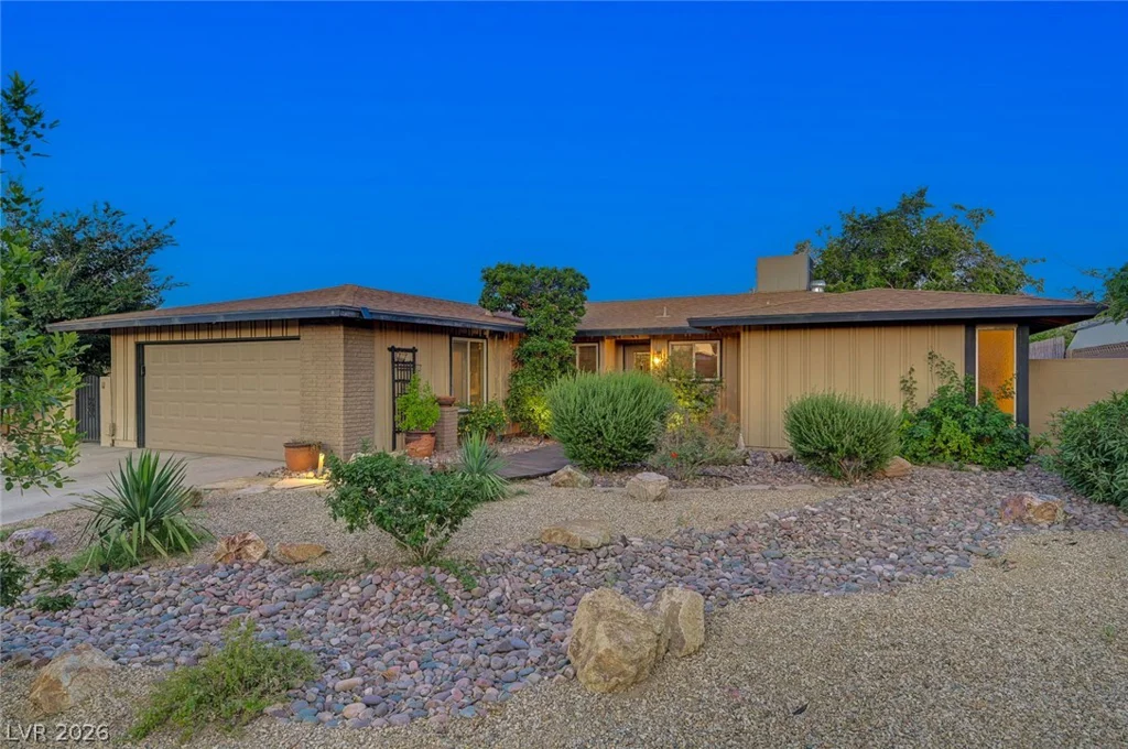 3949 Brighthill, Las Vegas, NV 89121