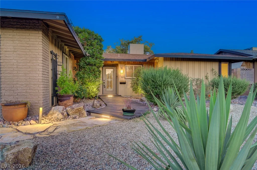 3949 Brighthill, Las Vegas, NV 89121