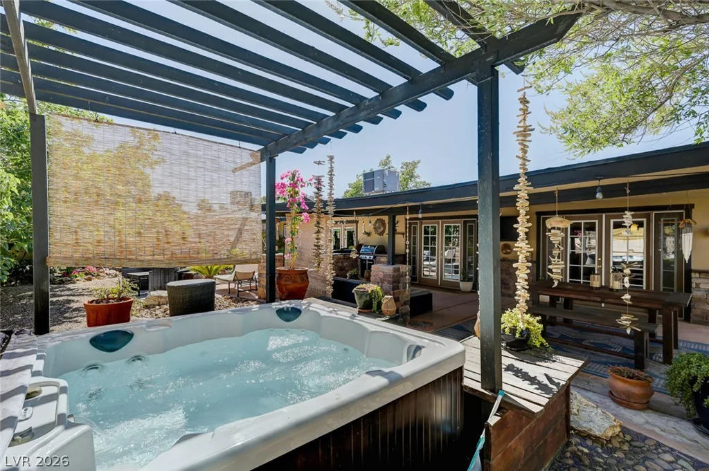 3949 Brighthill, Las Vegas, NV 89121